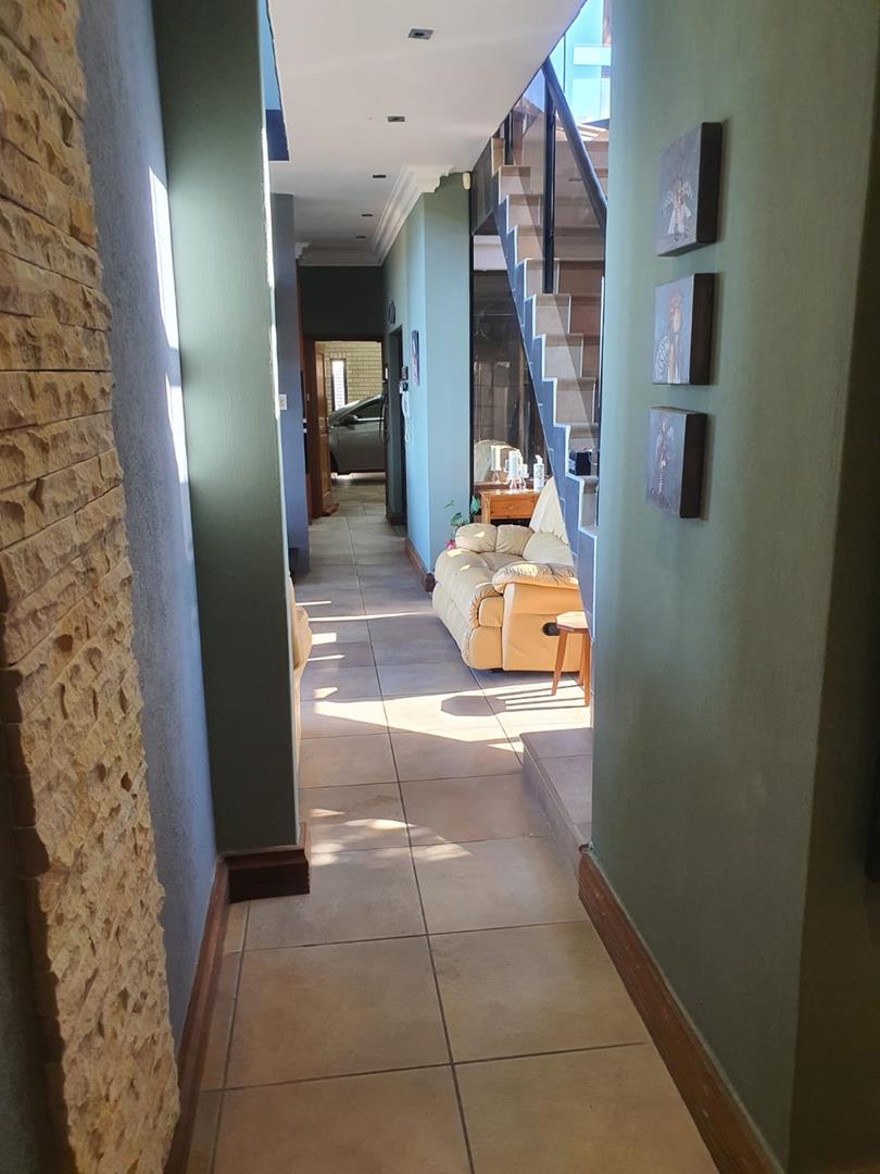 6 Bedroom Property for Sale in Lovemore Heights Estate Eastern Cape